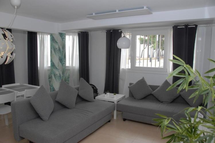Apartamento A Primera Linea De Mar En 플라티야 다로 외부 사진