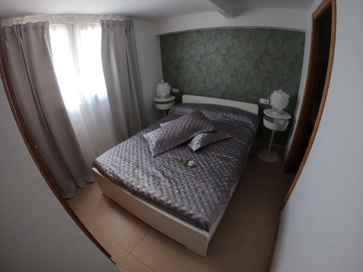 Apartamento A Primera Linea De Mar En 플라티야 다로 외부 사진