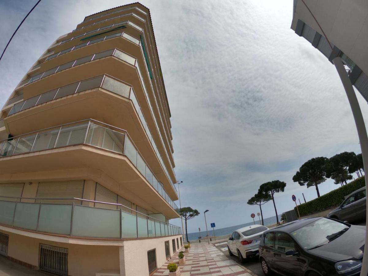 Apartamento A Primera Linea De Mar En 플라티야 다로 외부 사진